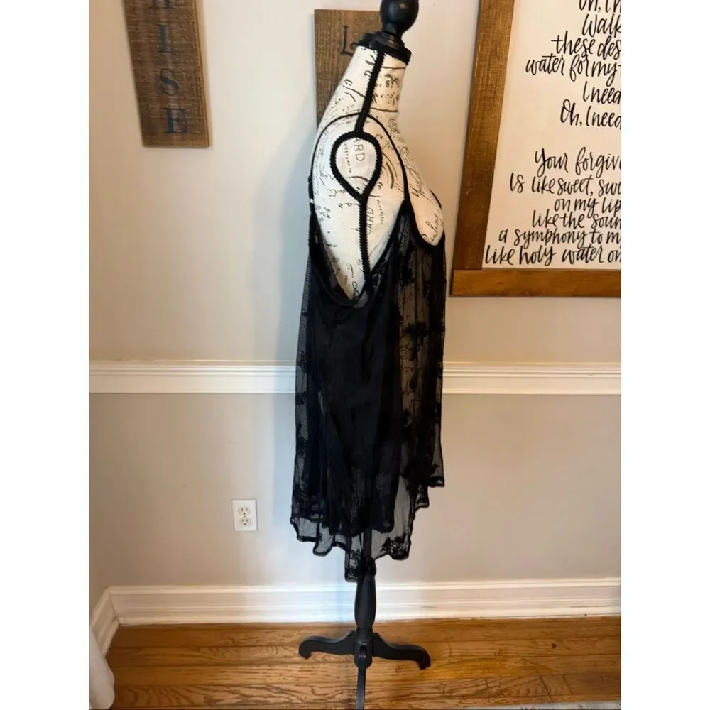 Torrid Women's Embroidered Floral Mesh Cold-Shoulder Swim Cover-up Black Sz 1/1X